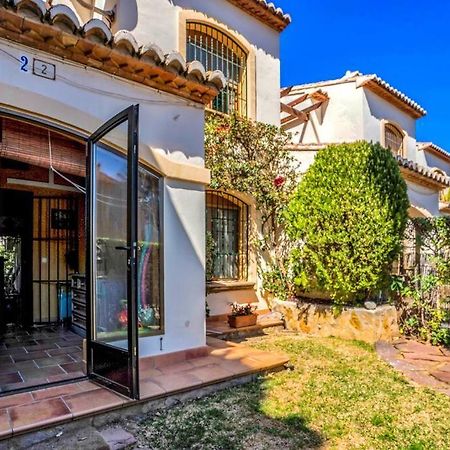 Вилла La Isla Casa Barnaby Platja de Larenal Экстерьер фото