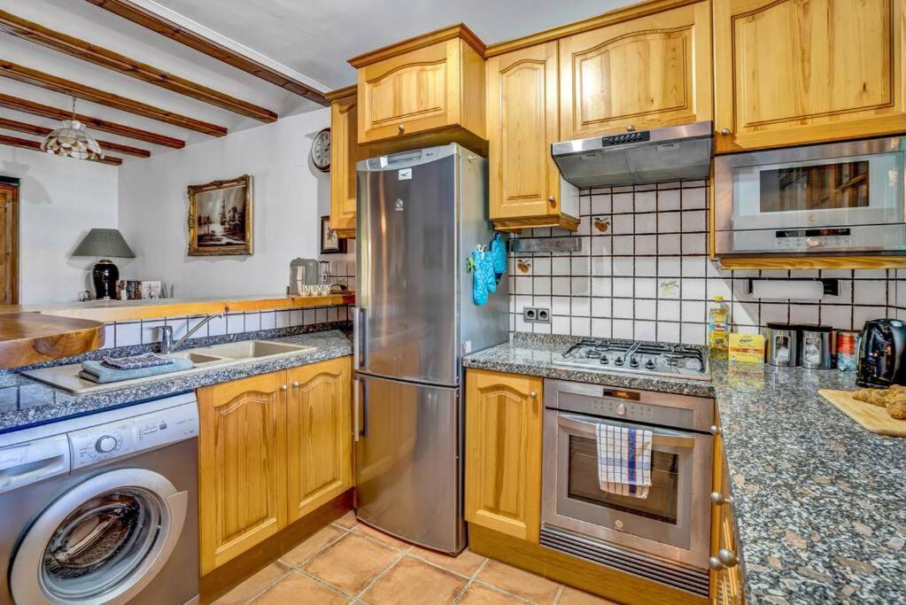 Вилла La Isla Casa Barnaby Platja de Larenal Экстерьер фото
