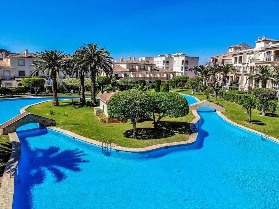 Вилла La Isla Casa Barnaby Platja de Larenal Экстерьер фото