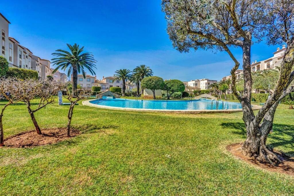 Вилла La Isla Casa Barnaby Platja de Larenal Экстерьер фото